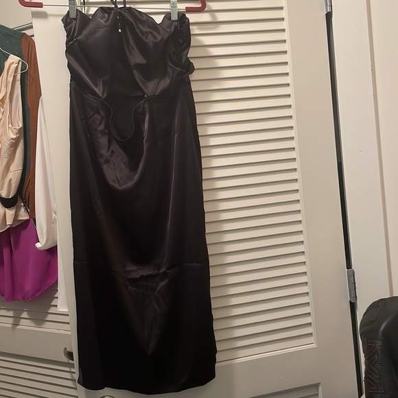 NWT DANIELLE BERNSTEIN CUTOUT HALTERNECK DRESS - Picture 5 of 8